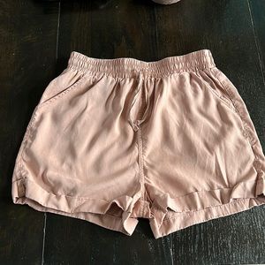 Universal thread shorts